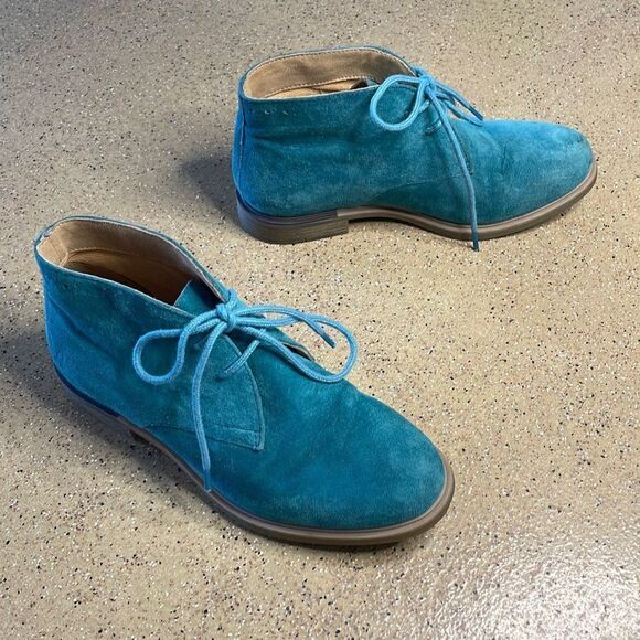 Hush Puppies "Bailey" Turquoise Suede Chukka Boots sz US 5.5 - Picture 1 of 12